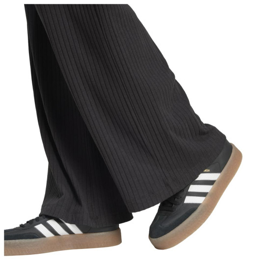Adidas Γυναικείο παντελόνι φόρμας Essentials Wide Rib Pants